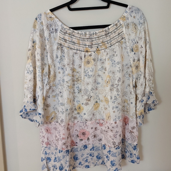 Democracy Size Large Peasant Top Stretchy Neck Floral Very Pretty!! 😱💗 - Picture 5 of 10